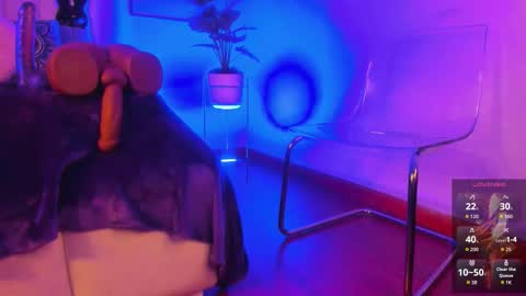 Violett  online show from 5, 11, 2025