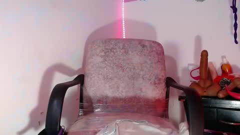 Snapshot of violett_ass chatting on 11, 10, 2025 Samantha y jhons online show from 11, 10, 2025