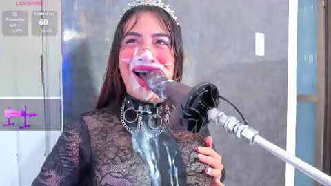 Violett online show from 12, 10, 2025