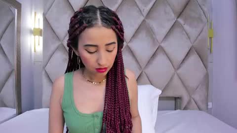 Violett  online show from 18, 10, 2025