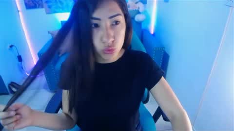 Snapshot of violetta_m_ chatting on 22, 1, 2025 Violeta online show from 22, 1, 2025