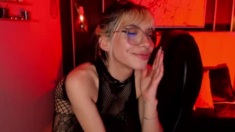 Snapshot of violetta_nur chatting on 16, 1, 2025 Violetta nur online show from 16, 1, 2025