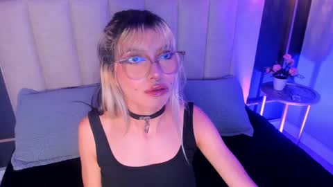 Snapshot of violetta_nur chatting on 14, 2, 2025 Violetta nur online show from 14, 2, 2025