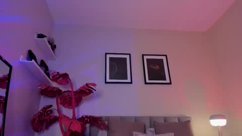 Violetta nur online show from 19, 3, 2026