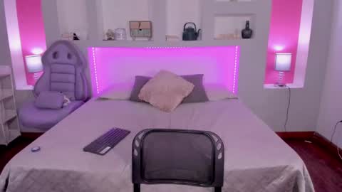 ViolettaBaker online show from 12, 12, 2024