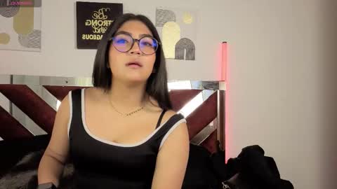 Snapshot of violettabloom1_ chatting on 27, 9, 2025 violettabloom1_ online show from 27, 9, 2025