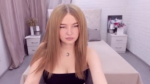 ViolettaOtis online show from 6, 12, 2024