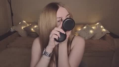 ViolettaOtis online show from 17, 11, 2025