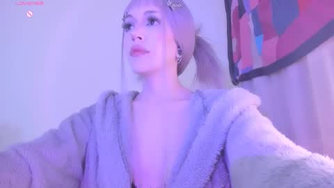 Snapshot of violettbones chatting on 8, 2, 2025 Violett online show from 8, 2, 2025