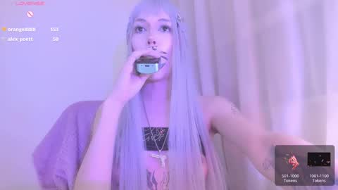 Snapshot of violettbones chatting on 24, 2, 2025 Violett online show from 24, 2, 2025