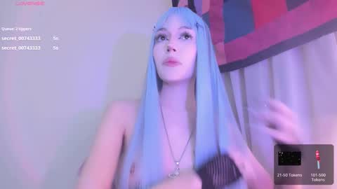 Snapshot of violettbones chatting on 6, 3, 2025 Violett online show from 6, 3, 2025