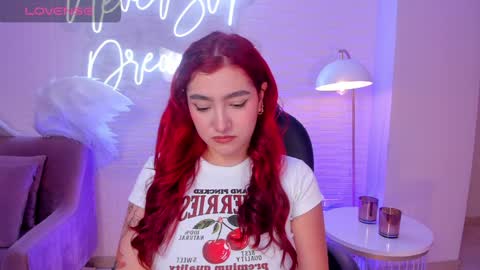 Violett Castel online show from 28, 12, 2024