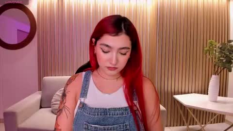 Violett Castel online show from 9, 9, 2025