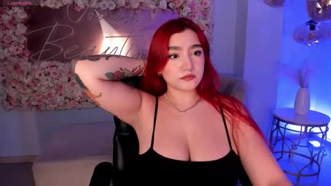 Violett Castel online show from 26, 9, 2025