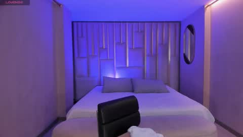 Violett Castel online show from 23, 3, 2026