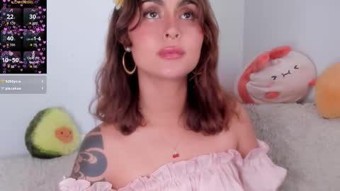 Violette  online show from 7, 10, 2025