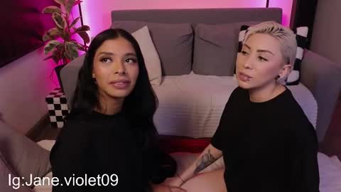 Violet online show from 2, 10, 2025