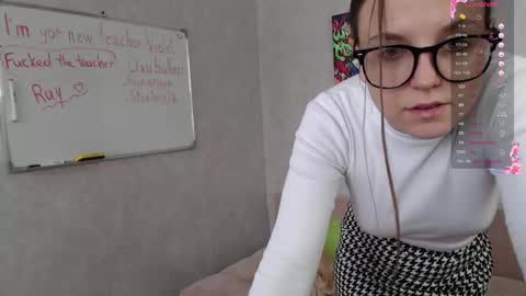 Violet online show from 28, 9, 2025