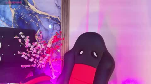 viollet_jhonson online show from 23, 9, 2025