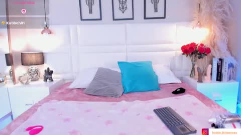 VIOLLET online show from 7, 11, 2025