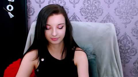 Snapshot of virgiluna chatting on 3, 3, 2026 VirginLuna online show from 3, 3, 2026