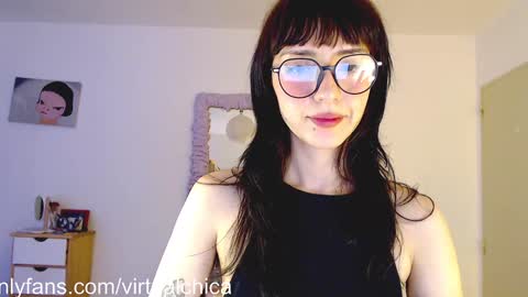 Snapshot of virtualchica chatting on 22, 1, 2025 Minerva online show from 22, 1, 2025