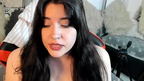 Snapshot of vitaxviper chatting on 24, 10, 2025 Vit a Viper online show from 24, 10, 2025