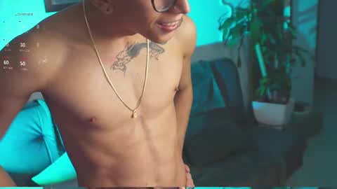 Snapshot of vito_benz chatting on 9, 10, 2025 VITO BENZ online show from 9, 10, 2025