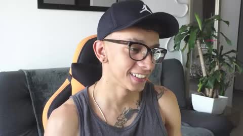 Snapshot of vito_benz chatting on 25, 10, 2025 VITO BENZ online show from 25, 10, 2025