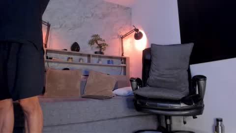 VITO BENZ online show from 17, 12, 2025