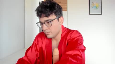 Vito Ferrer online show from 22, 10, 2025