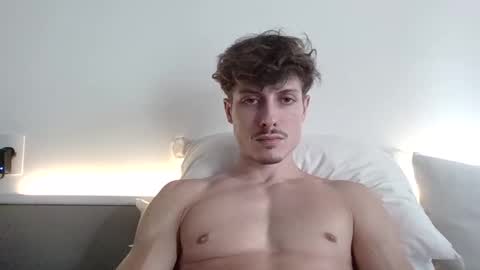 Snapshot of vitoraugustoxxx chatting on 26, 10, 2025 vitoraugustoxxx online show from 26, 10, 2025