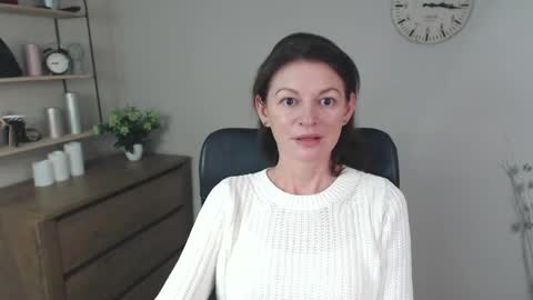 Vivian online show from 2, 12, 2024