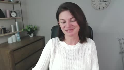 Vivian online show from 2, 12, 2024