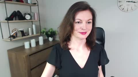 Vivian online show from 27, 1, 2025