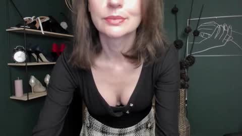 Snapshot of vivian_dream chatting on 9, 10, 2025 Vivian online show from 9, 10, 2025