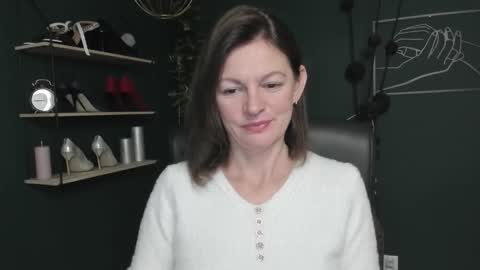 Snapshot of vivian_dream chatting on 17, 10, 2025 Vivian online show from 17, 10, 2025