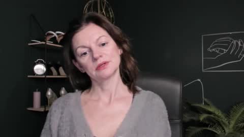 Snapshot of vivian_dream chatting on 24, 10, 2025 Vivian online show from 24, 10, 2025