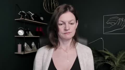 Snapshot of vivian_dream chatting on 29, 10, 2025 Vivian online show from 29, 10, 2025