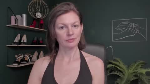 Snapshot of vivian_dream chatting on 11, 11, 2025 Vivian online show from 11, 11, 2025