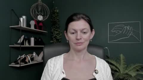 Vivian online show from 18, 12, 2025