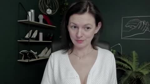 Vivian online show from 28, 2, 2026