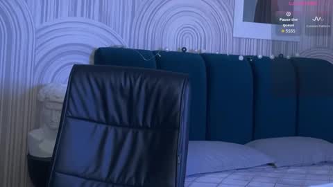 Vivian Evans online show from 12, 11, 2025