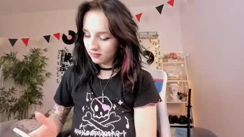 vivian_qwerty online show from 30, 12, 2024