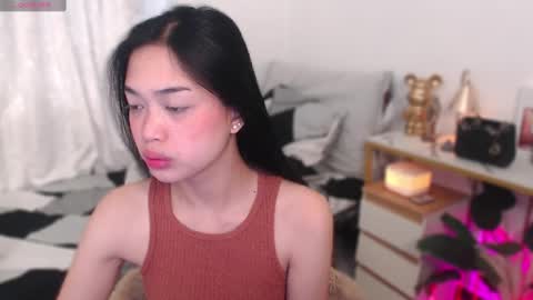 Vivian online show from 22, 12, 2025