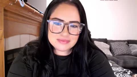 Vivi online show from 4, 3, 2025