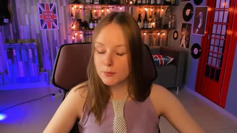 Vivien online show from 5, 12, 2024