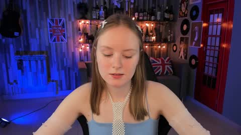 Vivien online show from 12, 12, 2024