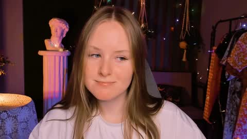 Vivien online show from 28, 12, 2024