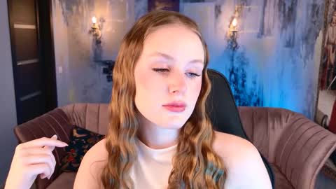 Vivien online show from 11, 11, 2025